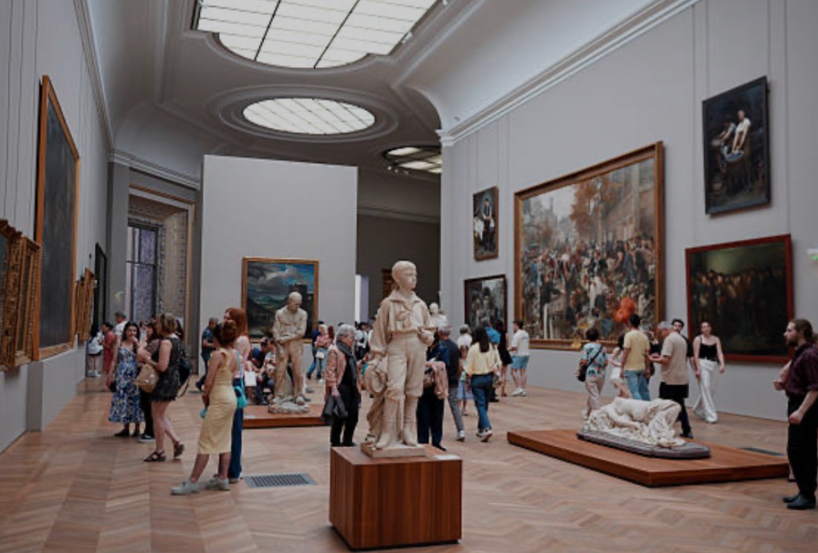 Casse au Louvre : deux suspects arrêtés